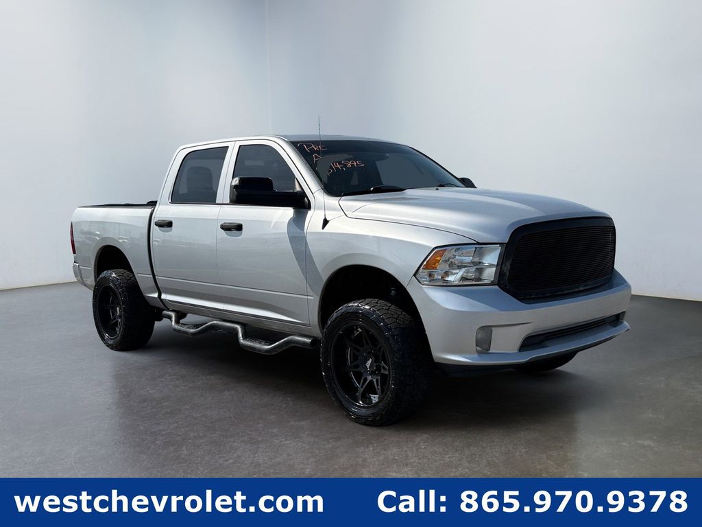 2015 RAM 1500 Express Crew Cab 4WD