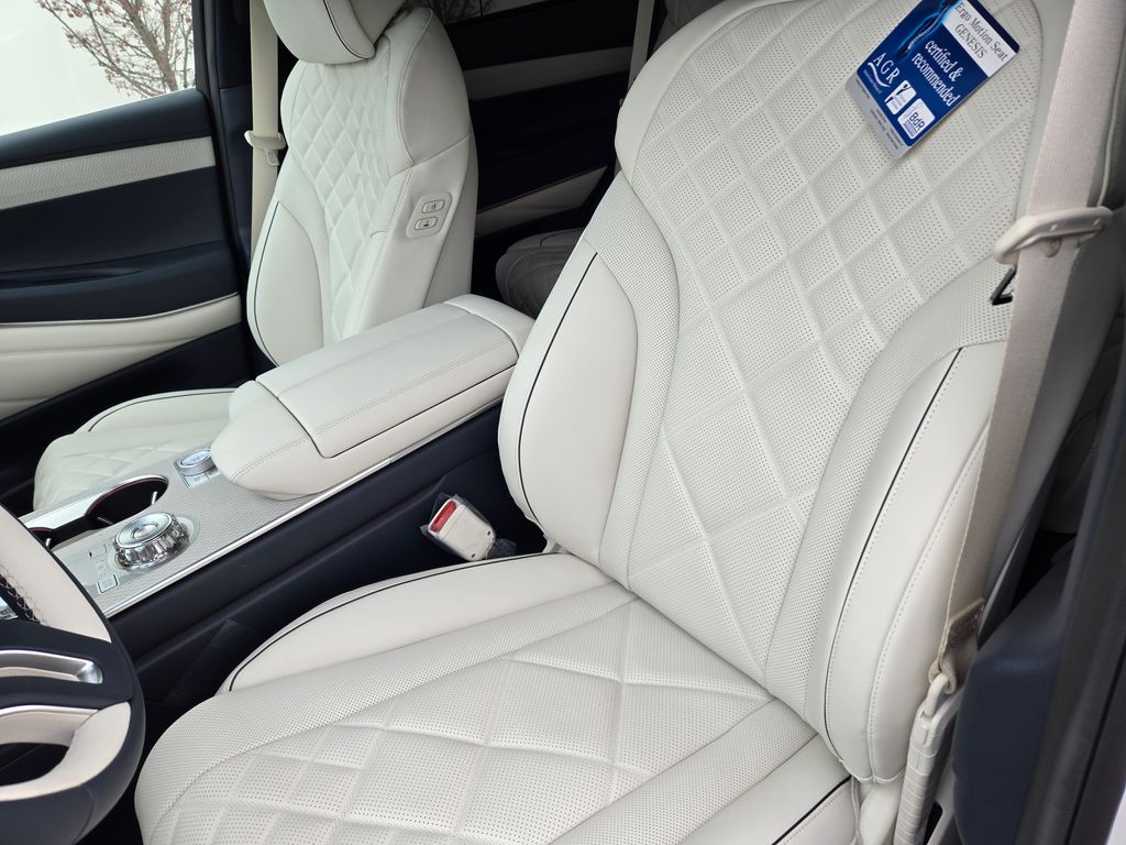 Thumbnail: 2025 Genesis GV80 - 17