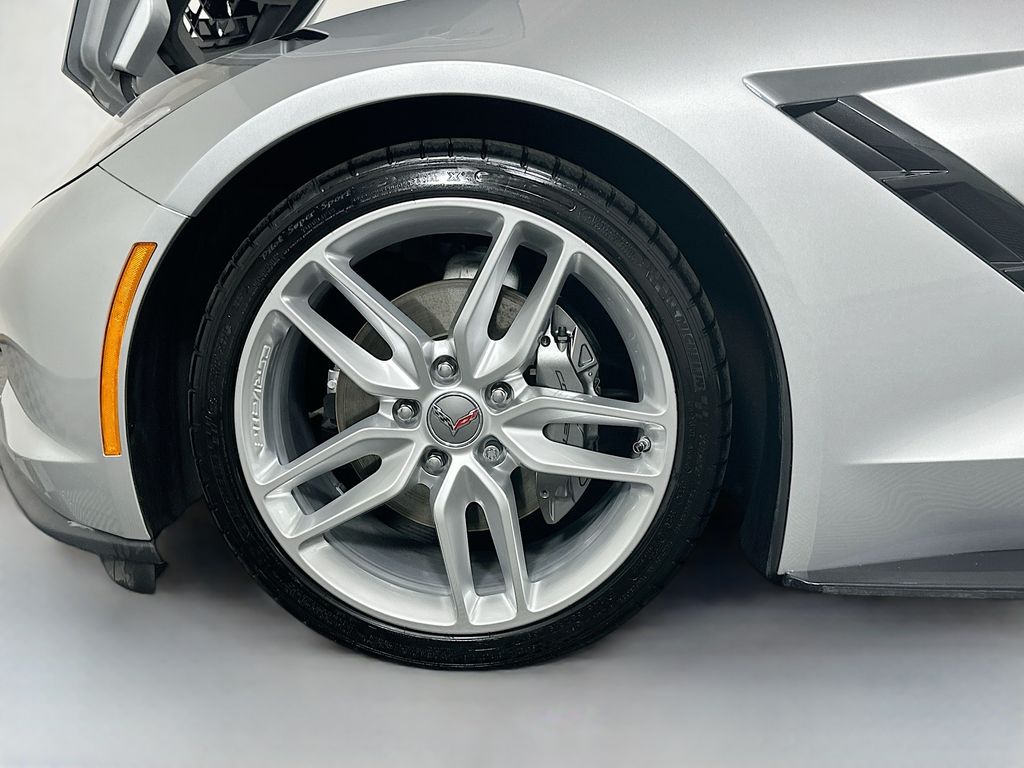 Thumbnail: 2015 Chevrolet Corvette - 26