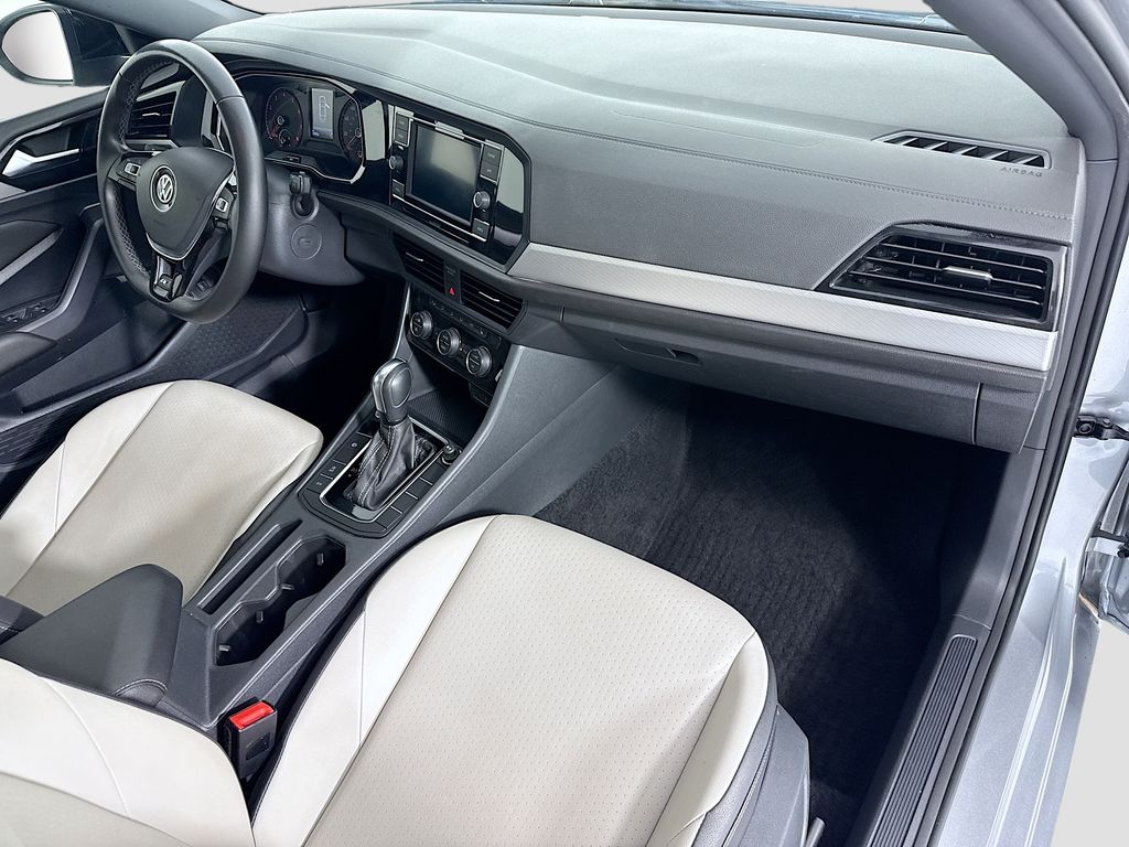 Thumbnail: 2021 Volkswagen Jetta - 17