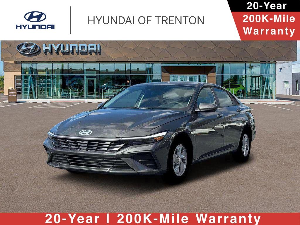 Amazon Gray 2026 Hyundai Elantra SE FWD Sedan Front-Wheel Drive Continuously Variable Transmission