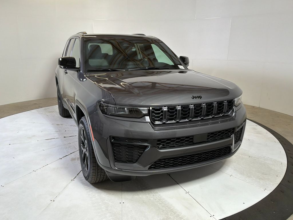 Baltic Gray Metallic Clearcoat 2026 Jeep Grand Cherokee SUV / Crossover Four-Wheel Drive 8-Speed Automatic