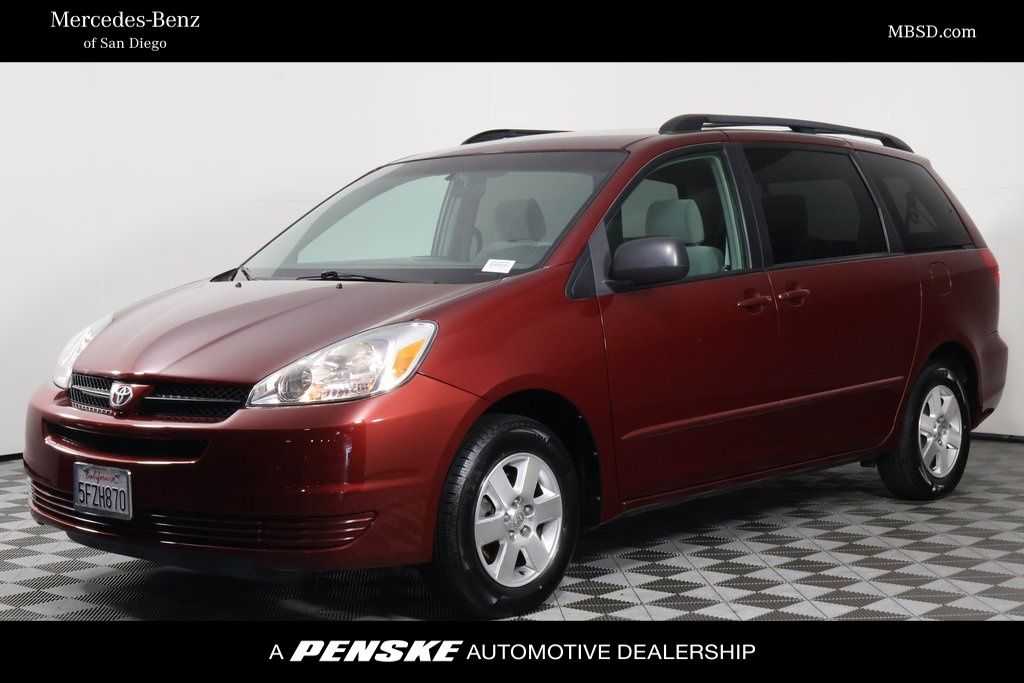 2004 Toyota Sienna LE -
                  San Diego, CA