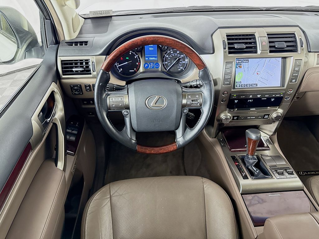 2017 Lexus GX 460 23