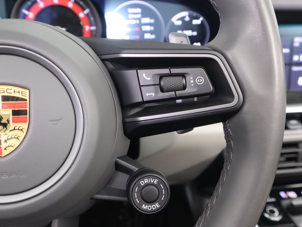 Thumbnail: 2021 Porsche 911 - 20