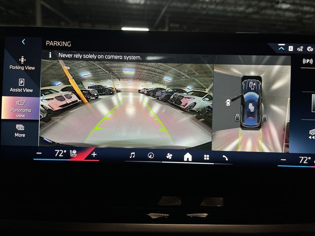 Thumbnail: 2026 BMW X6 - 17