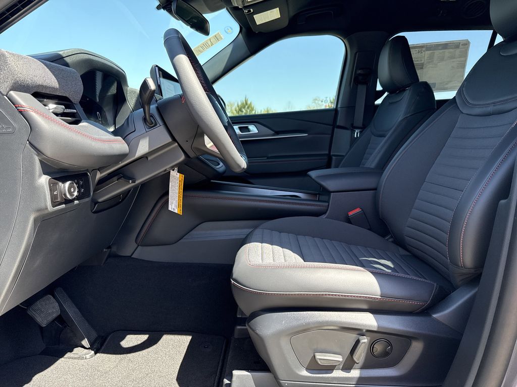 2026 Ford Explorer ST-Line - 11