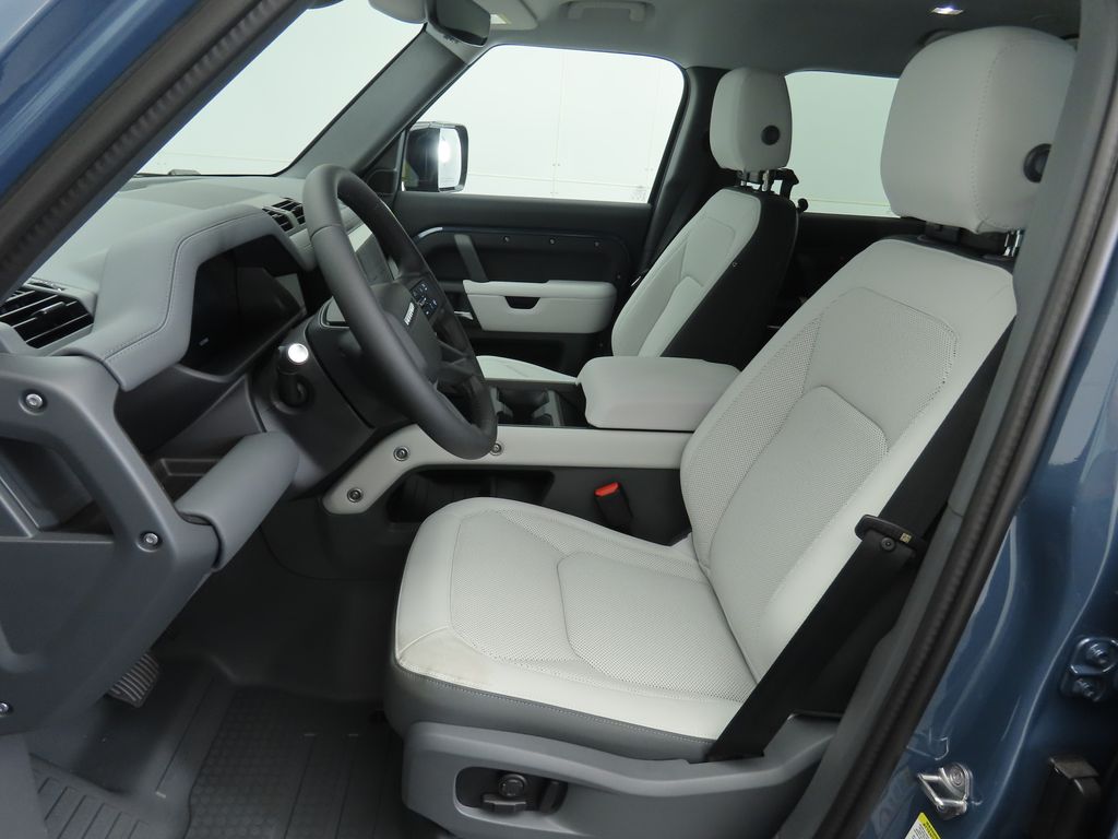 Thumbnail: 2026 Land Rover Defender - 19