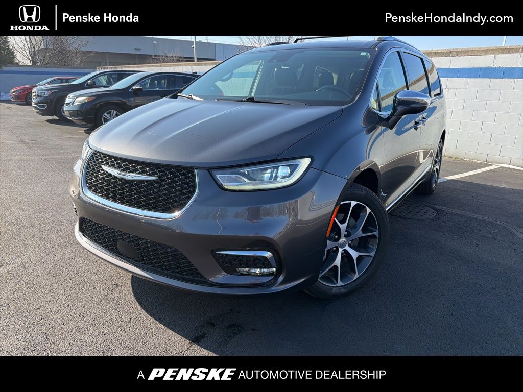 Thumbnail: 2021 Chrysler Pacifica - 1