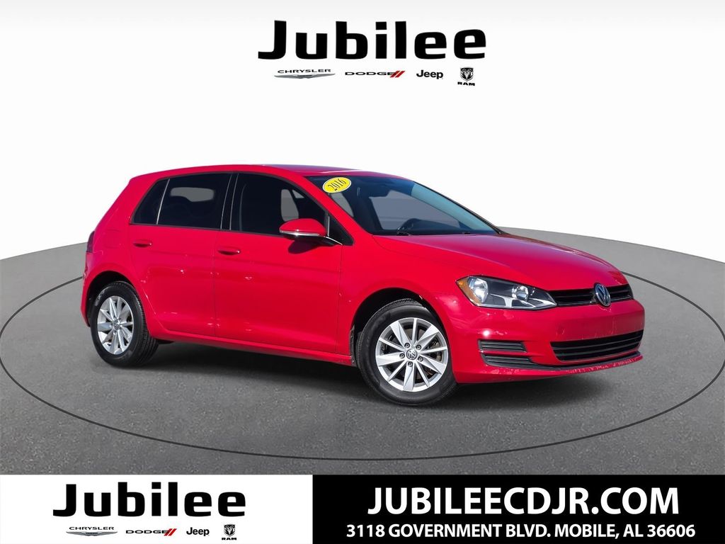 2016 Volkswagen Golf TSI S 4-Door FWD