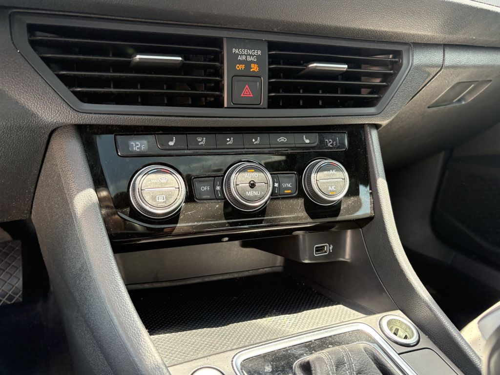 2019 Volkswagen Jetta R-Line White at DeMontrond Auto Country
