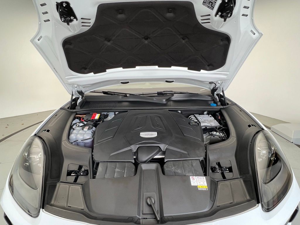 Thumbnail: 2022 Porsche  - 26