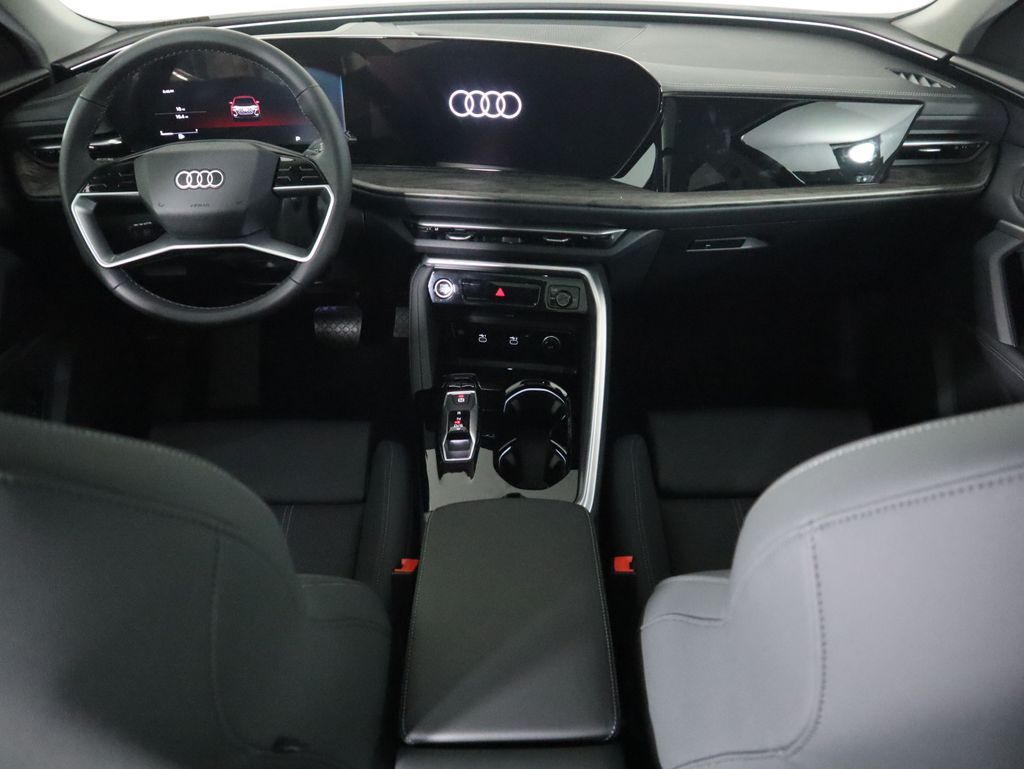 Thumbnail: 2025 Audi Q5 - 14