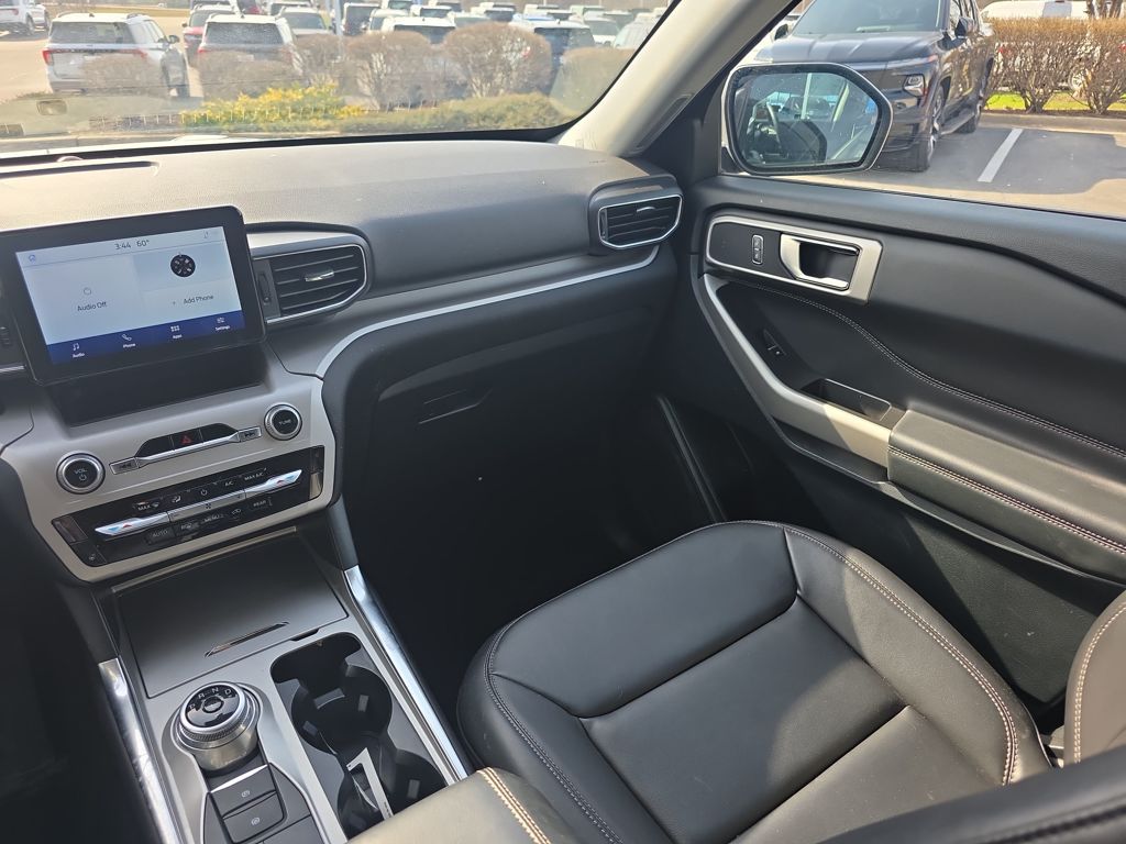 Certified Used 2024 Black Ford XLT image 24