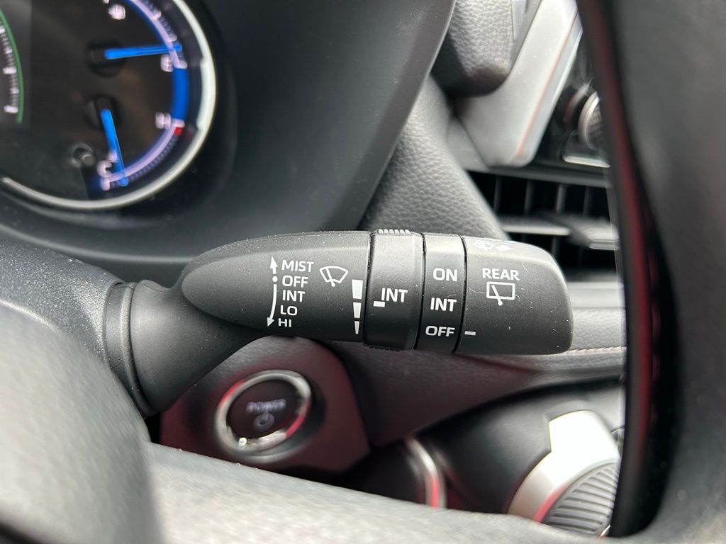 Thumbnail: 2024 Toyota RAV4 - 21