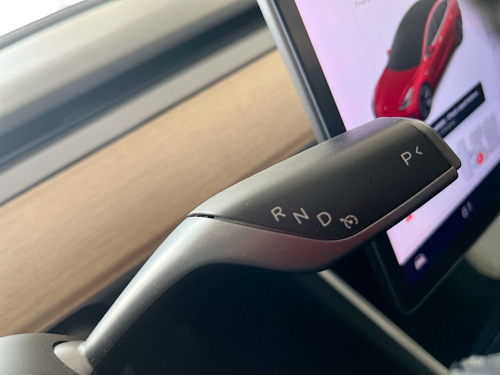 Used 2018 Red Tesla Mid Range image 16