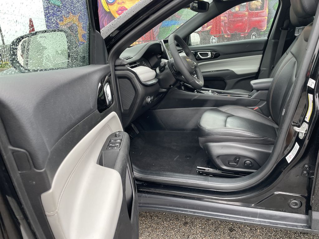 Used 2024 Jeep Compass SUV