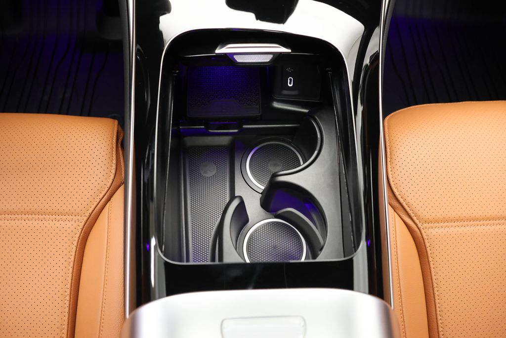 Thumbnail: 2027 Mercedes-Benz GLC - 28