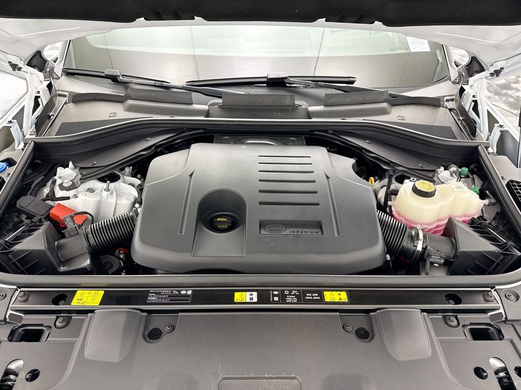 Thumbnail: 2026 Land Rover Range Rover - 28