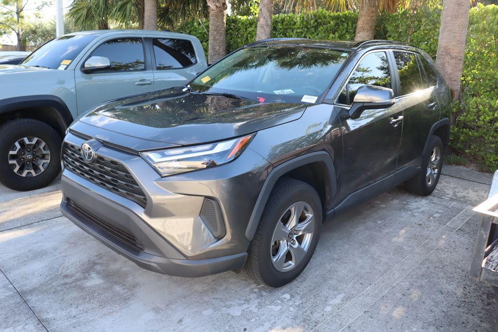 Thumbnail: 2022 Toyota RAV4 - 1