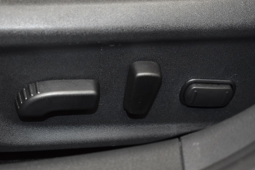 Thumbnail: 2023 Nissan Sentra - 12