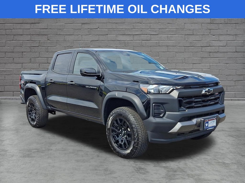 Black 2024 Chevrolet Colorado Pickup Truck Four-Wheel Drive 8-Speed Automatic