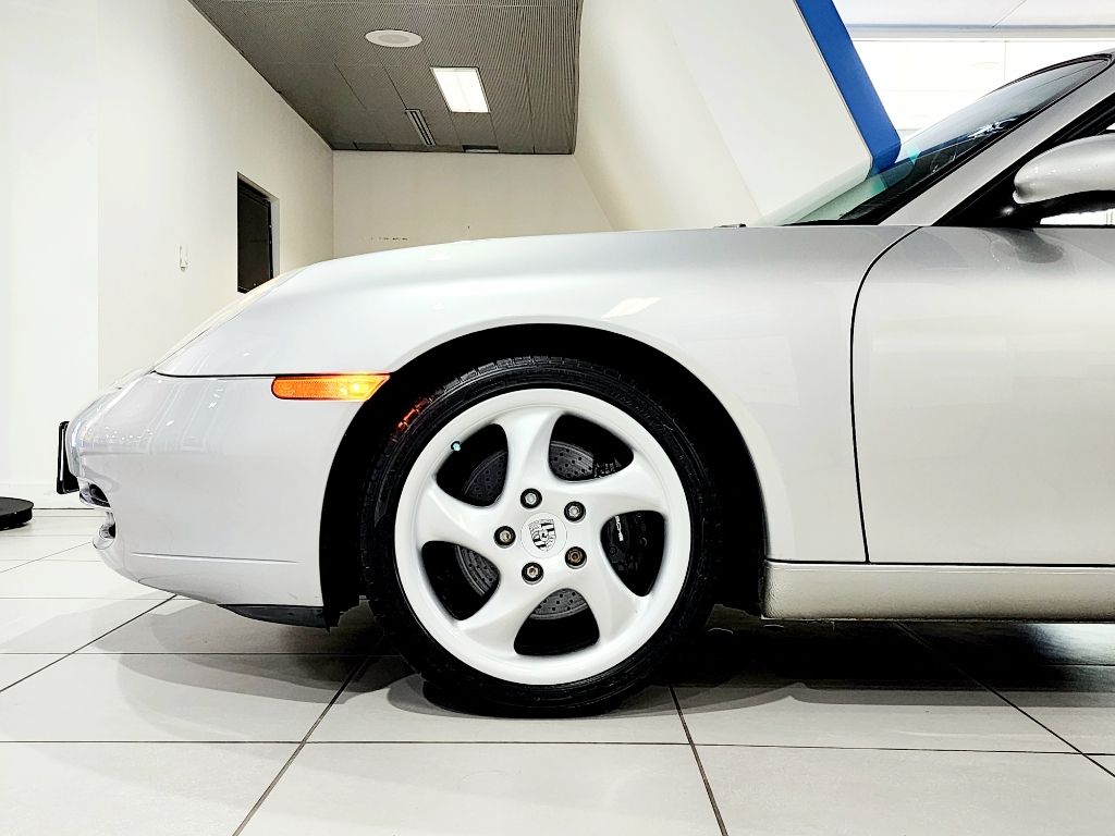 2000 Porsche 911 Carrera 14