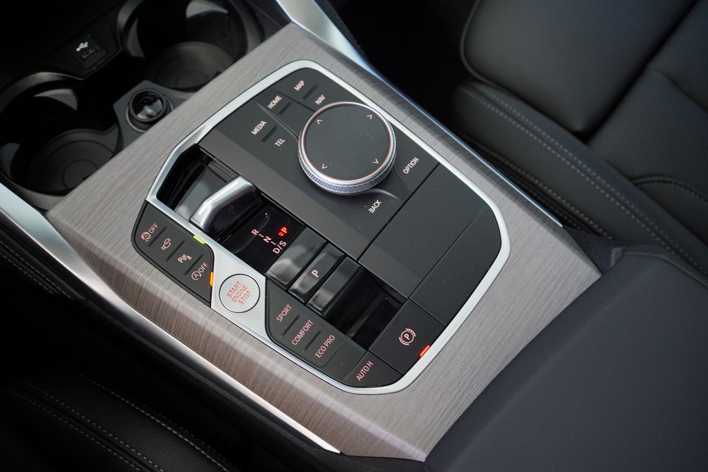 Thumbnail: 2026 BMW 4 Series - 19