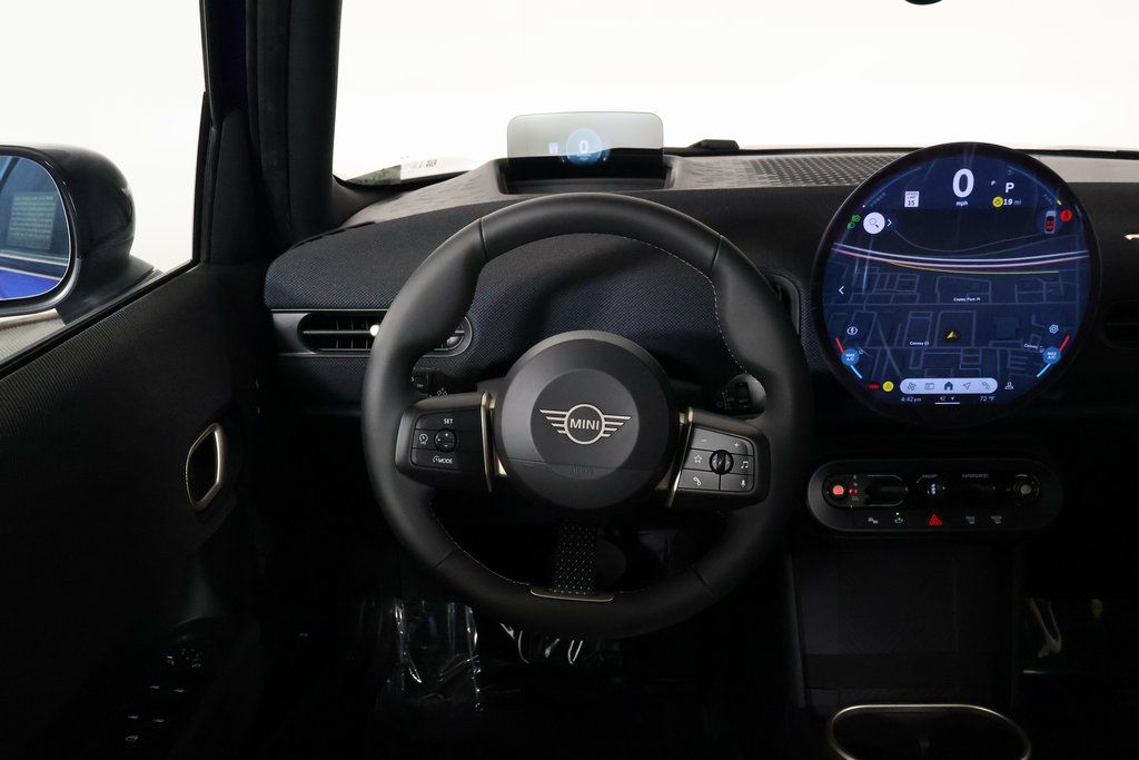 Thumbnail: 2025 MINI Cooper - 4