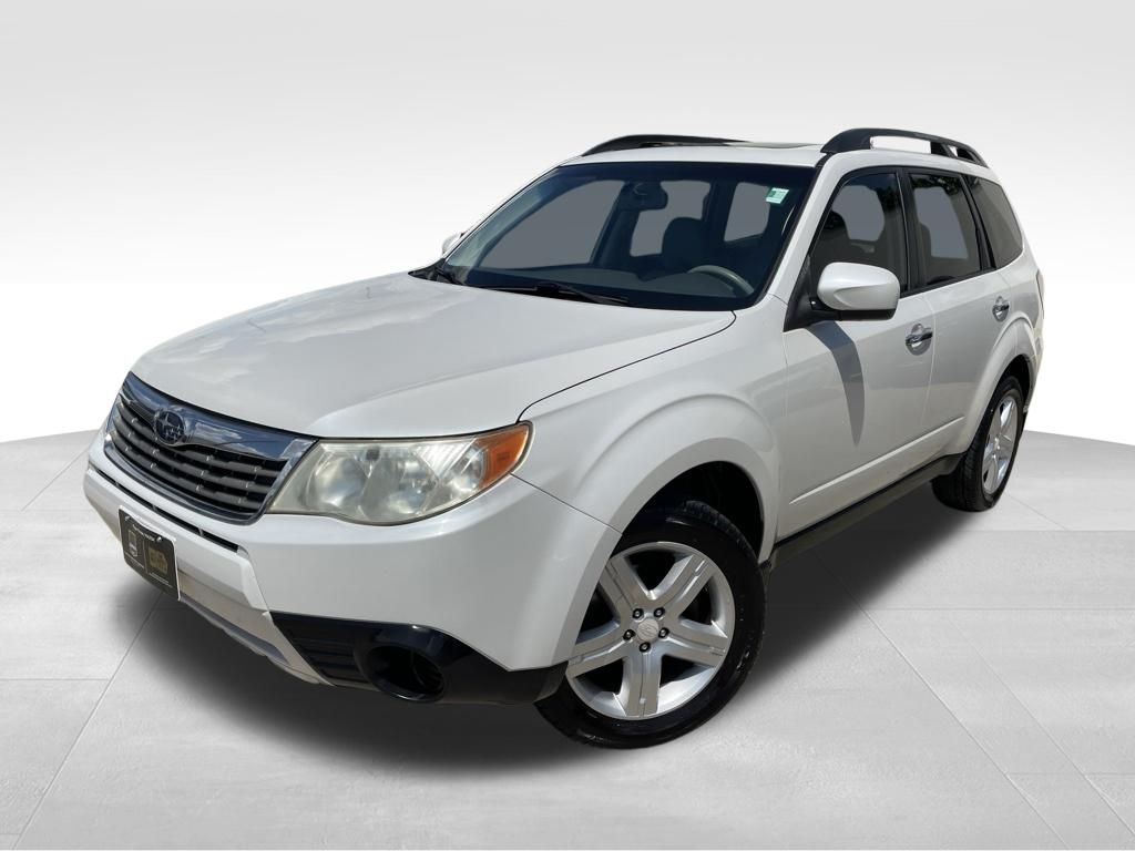 Satin White Pearl 2009 Subaru Forester SUV / Crossover 4-Speed Automatic