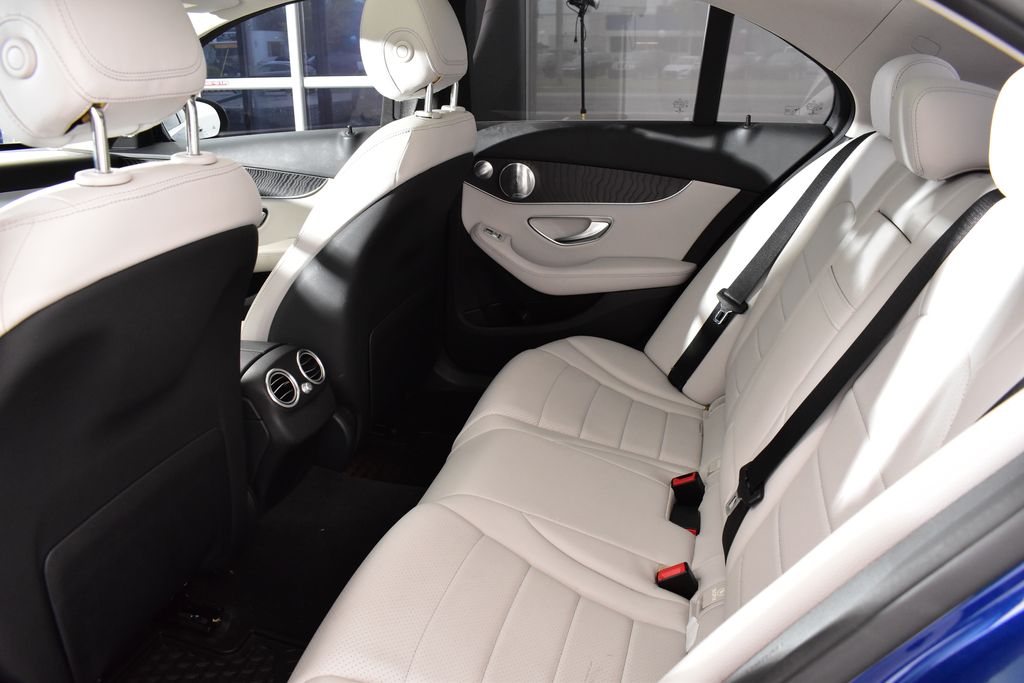 2017 Mercedes-Benz C-Class C 300 32