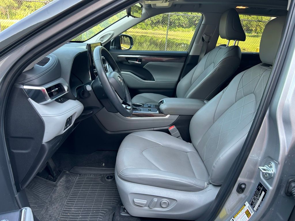 2024 Toyota Highlander Platinum 15