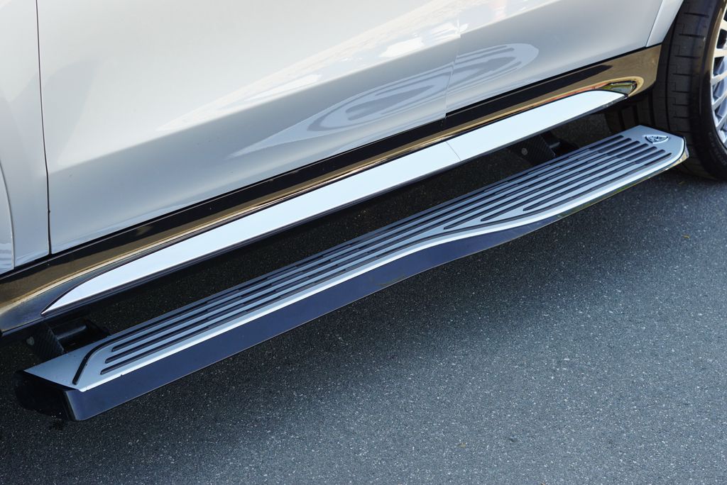 Thumbnail: 2025 Mercedes-Benz GLS - 16