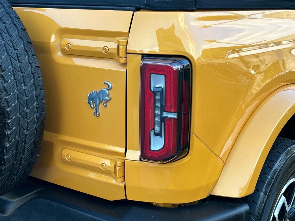 Thumbnail: 2022 Ford Bronco - 8