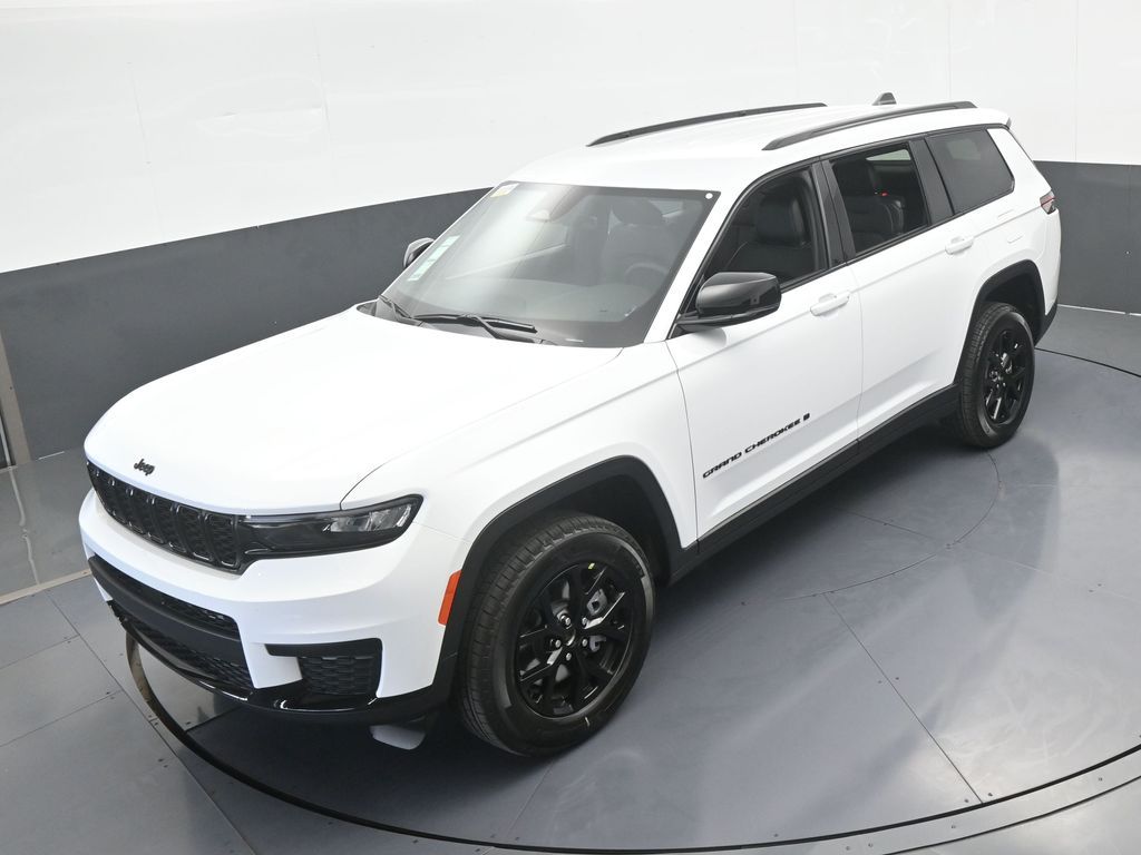 Used 2025 Bright White Clearcoat Jeep Altitude image 38