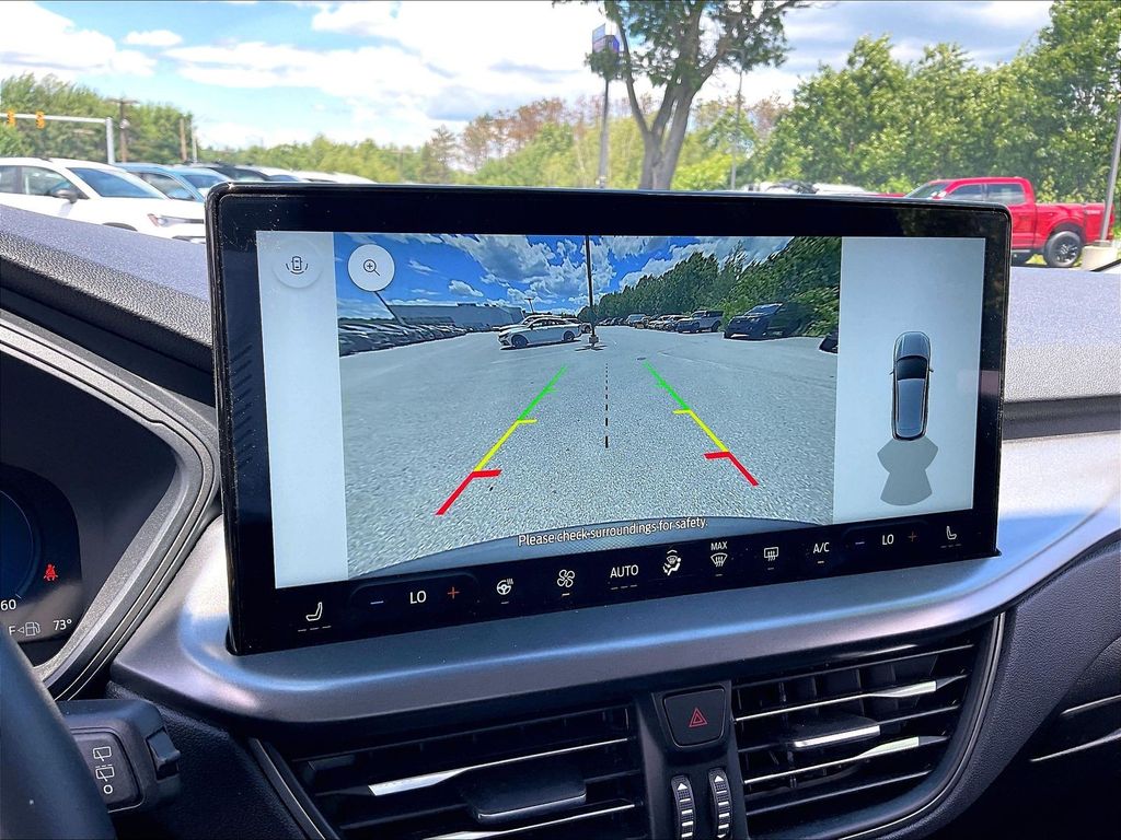 2025 Ford Escape — photo 18