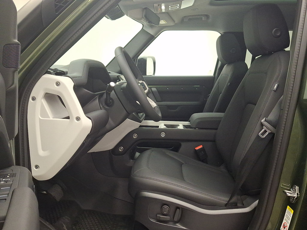 Thumbnail: 2026 Land Rover Defender - 9