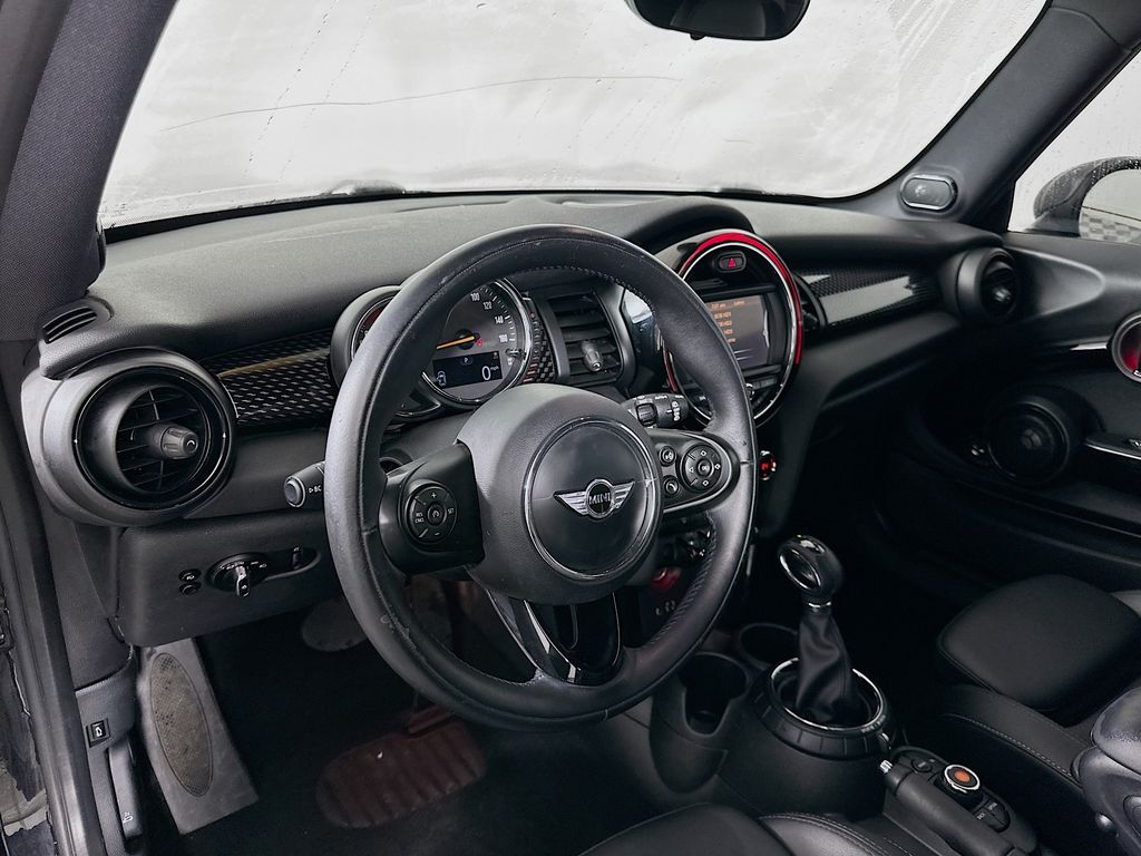 Thumbnail: 2017 MINI Cooper - 9