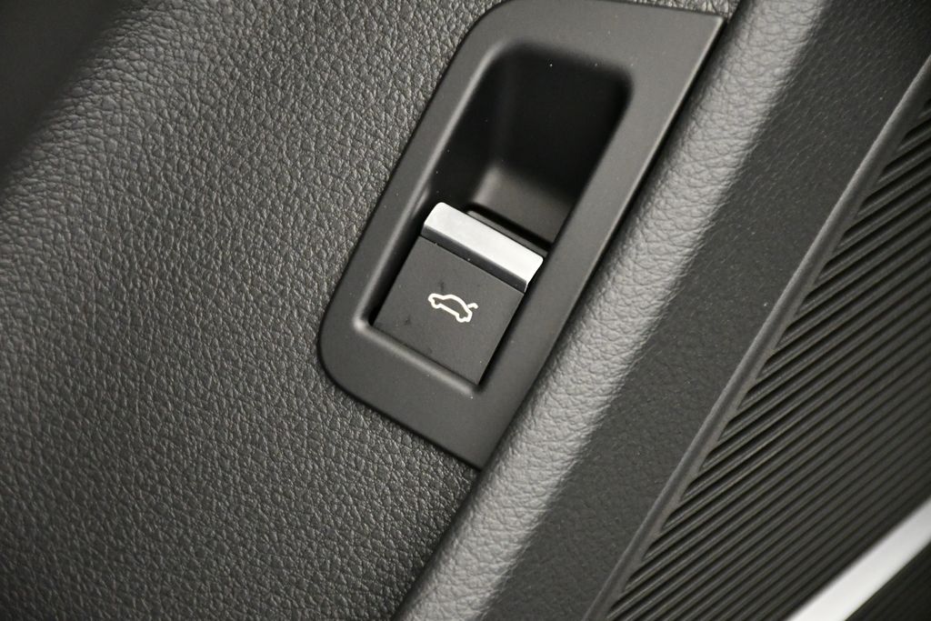 2025 Audi Q7 Premium Plus - Photo 35