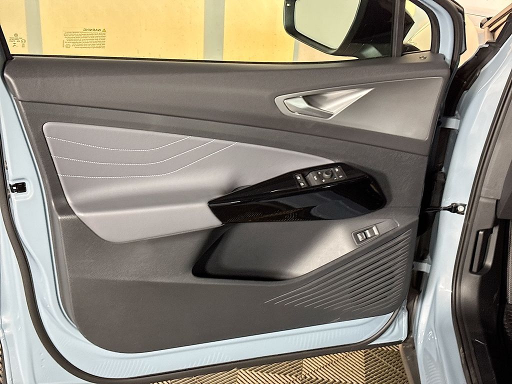 2025 Volkswagen ID.4 Pro S Plus