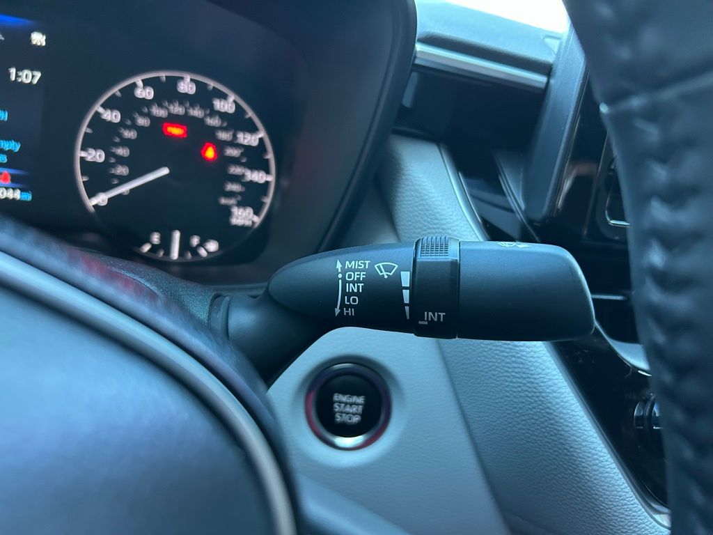 Thumbnail: 2025 Toyota Corolla - 19