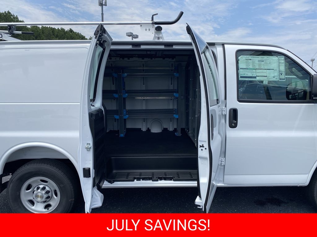 New 2026 Chevrolet Express 2500 Van