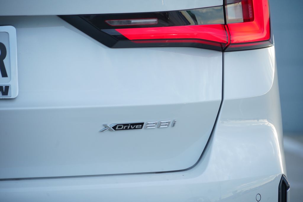 Thumbnail: 2027 BMW X1 - 9