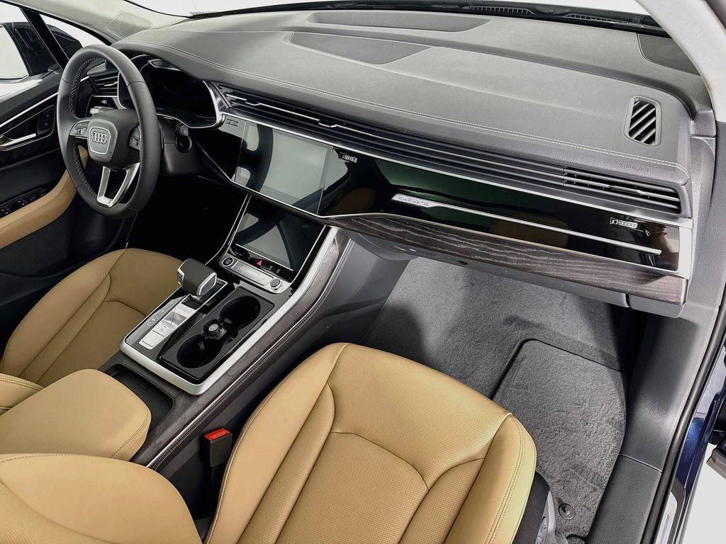 Thumbnail: 2026 Audi Q7 - 19