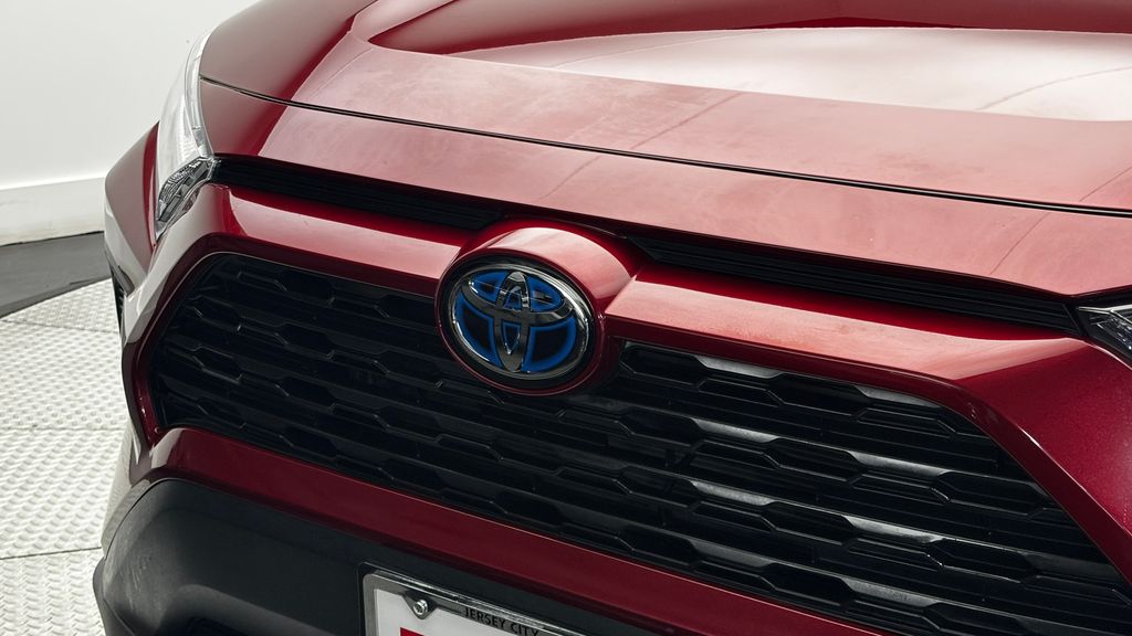 Thumbnail: 2024 Toyota RAV4 - 3