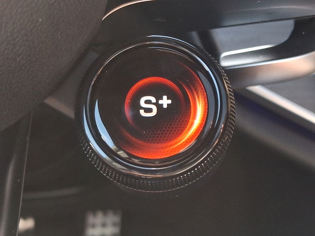 Thumbnail: 2026 Mercedes-Benz E-Class - 14