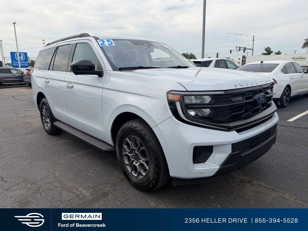 Silver Metallic 2025 Ford Expedition SUV / Crossover Four-Wheel Drive Automatic