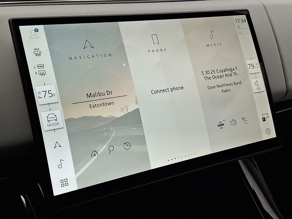 Thumbnail: 2026 Land Rover Range Rover Sport - 18