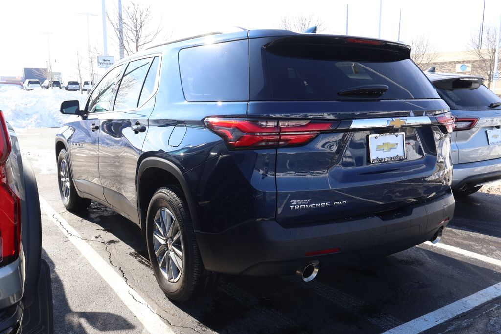 Thumbnail: 2023 Chevrolet Traverse - 10