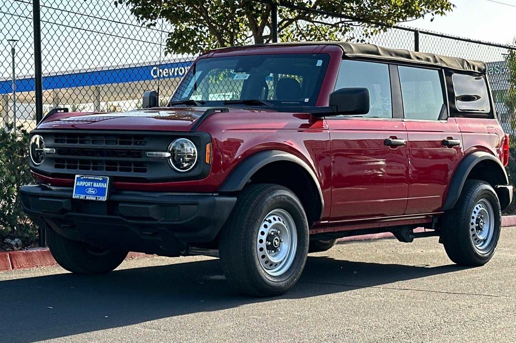 2021 Ford Bronco Base 10